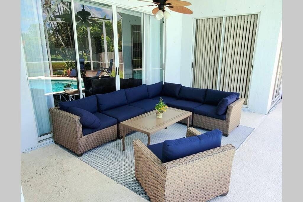 Our Beautiful Florida Vacation Home With Heated Pool Port St. Lucie Εξωτερικό φωτογραφία