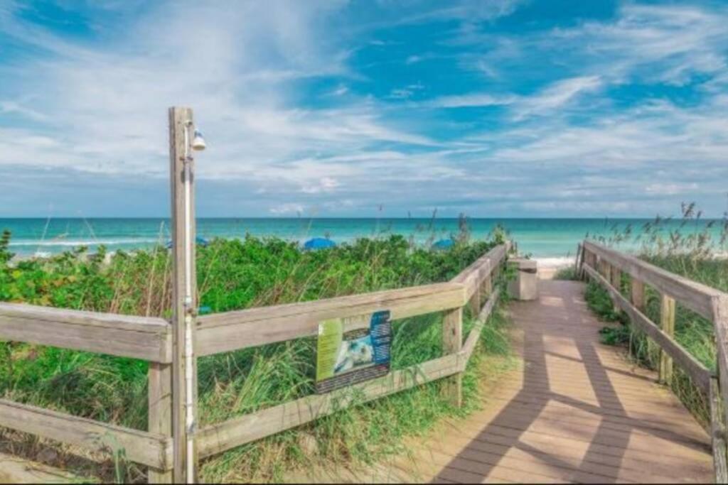 Our Beautiful Florida Vacation Home With Heated Pool Port St. Lucie Εξωτερικό φωτογραφία